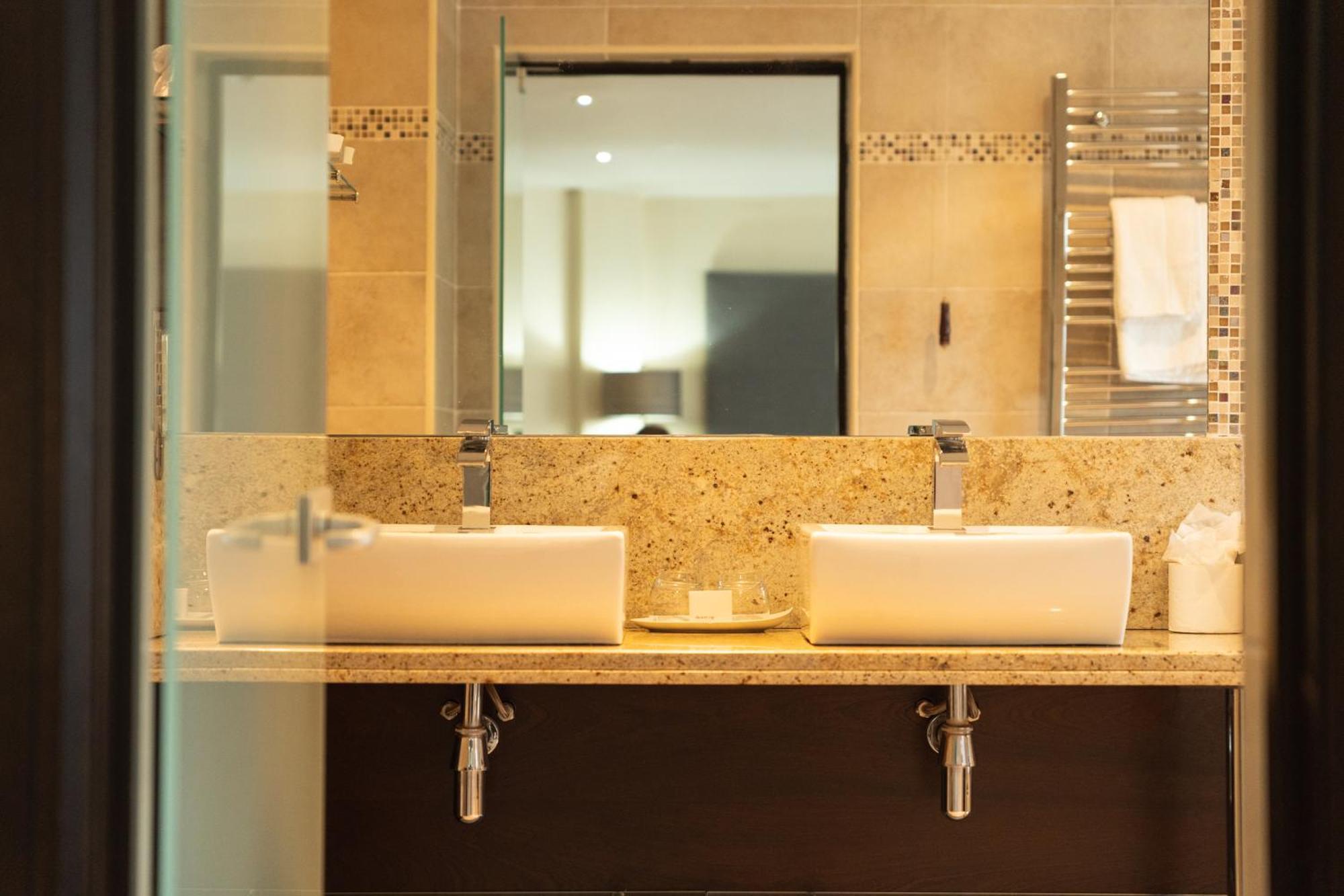 Waterfoot Hotel Лондондерри Экстерьер фото